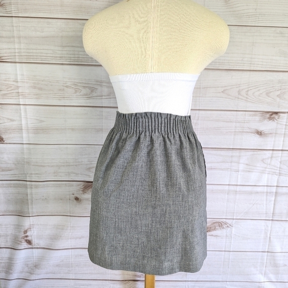 J. Crew Mercantile Sidewalk Ruched Waist Mini Skirt in Stone Gray Size 0 - Picture 6 of 12